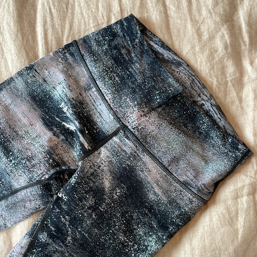 Lululemon Cropped Print Legging